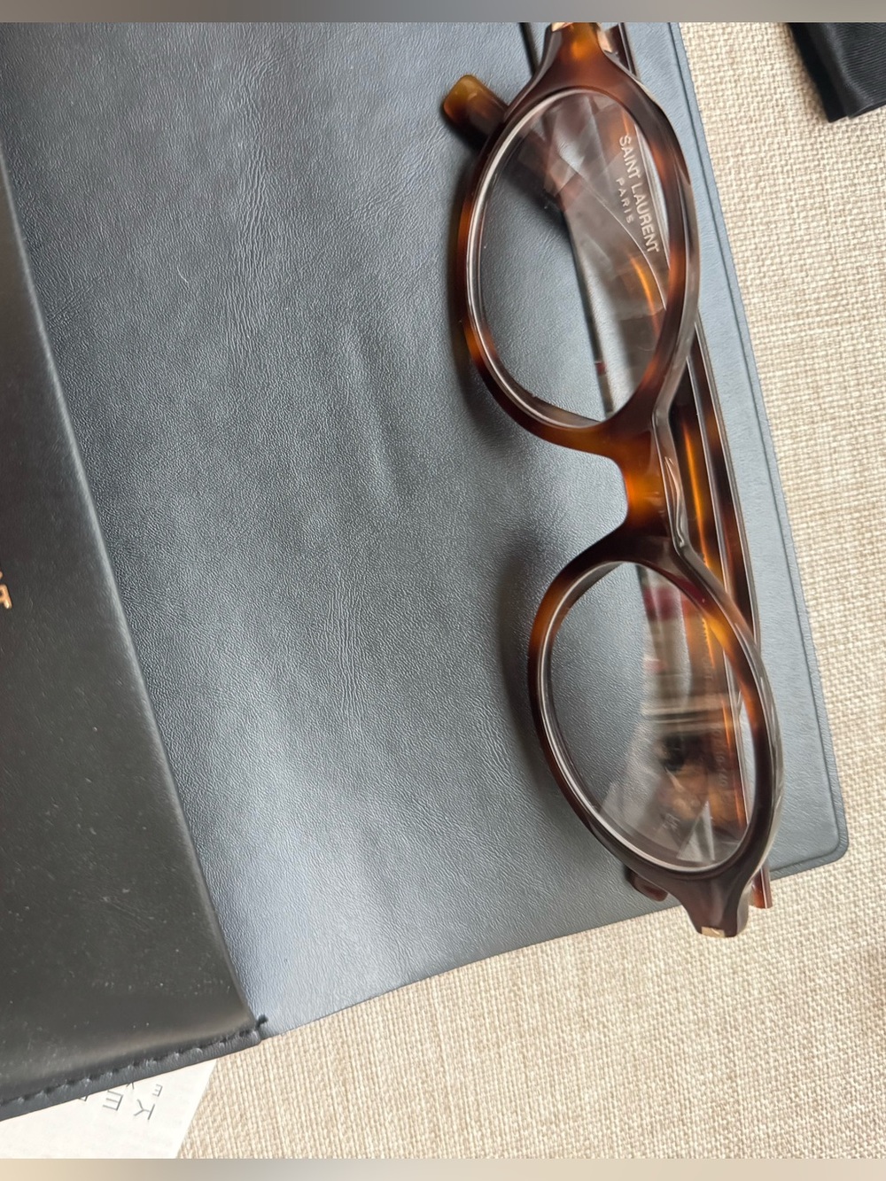 Saint Laurent Brown Jeanne oval frame - Picture 2 of 7